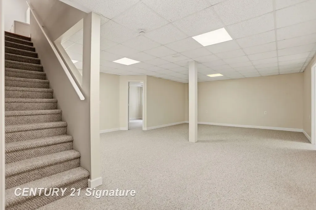 11 Willow Pointe Drive Tittabawassee Township MI 48623
