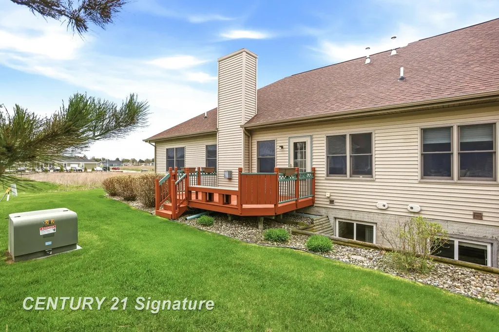 11 Willow Pointe Drive Tittabawassee Township MI 48623