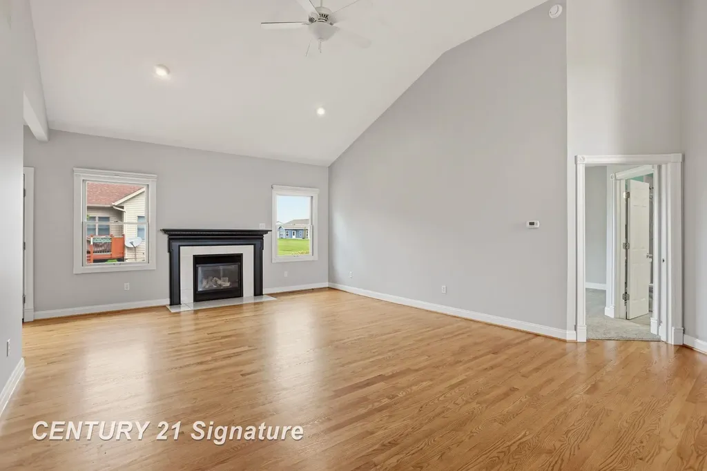 11 Willow Pointe Drive Tittabawassee Township MI 48623