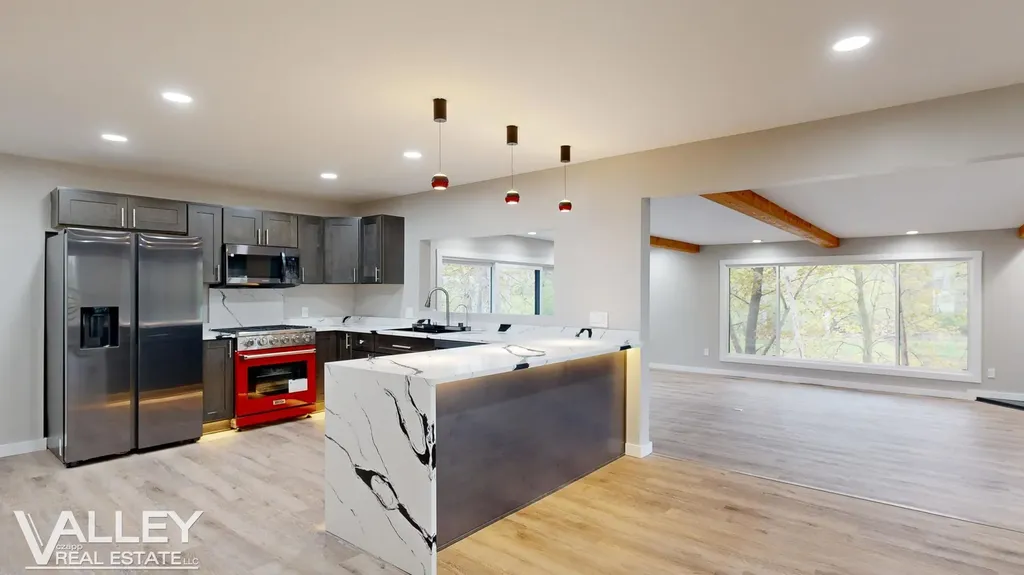 175 W Washington Street Tittabawassee Township MI 48623