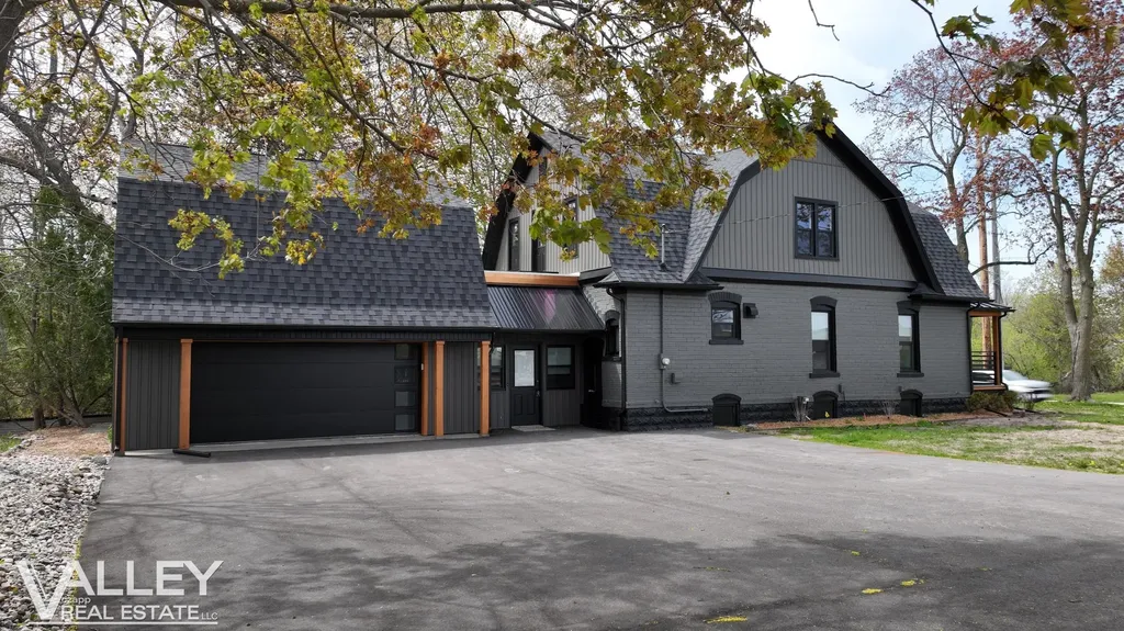 175 W Washington Street Tittabawassee Township MI 48623