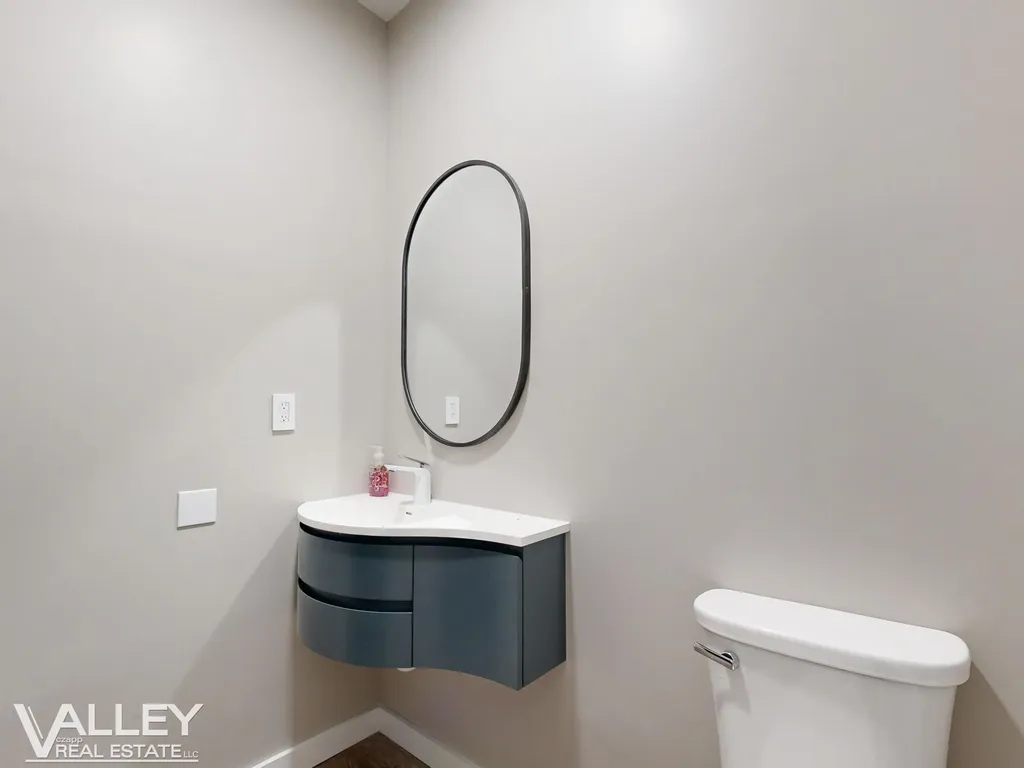 175 W Washington Street Tittabawassee Township MI 48623