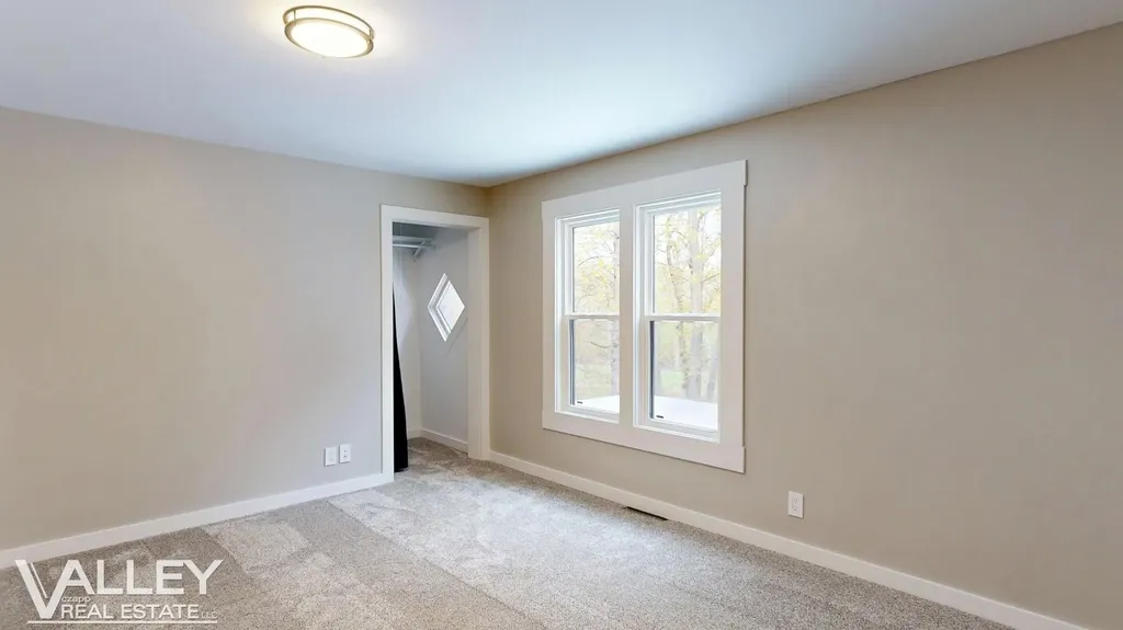 175 W Washington Street Tittabawassee Township MI 48623