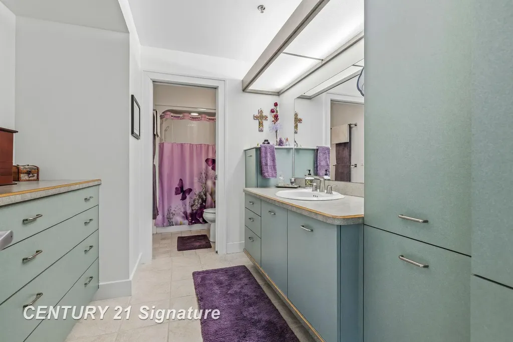 225 Jennison Place Bay City City MI 48708