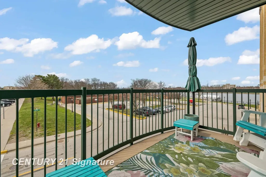 225 Jennison Place Bay City City MI 48708