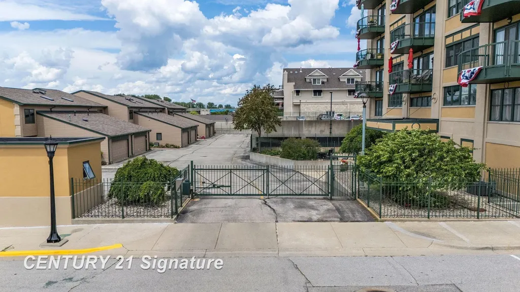 225 Jennison Place Bay City City MI 48708