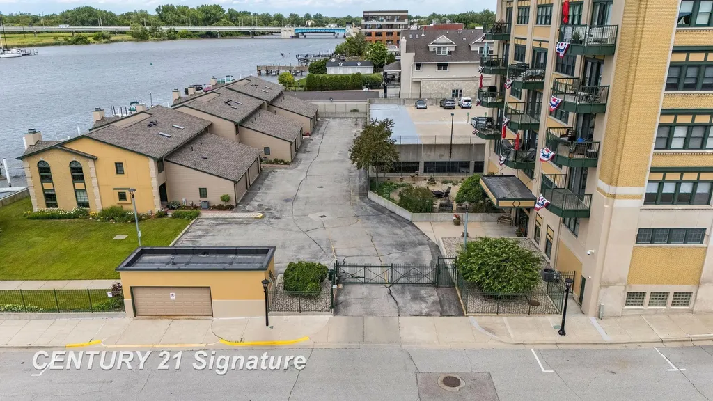 225 Jennison Place Bay City City MI 48708