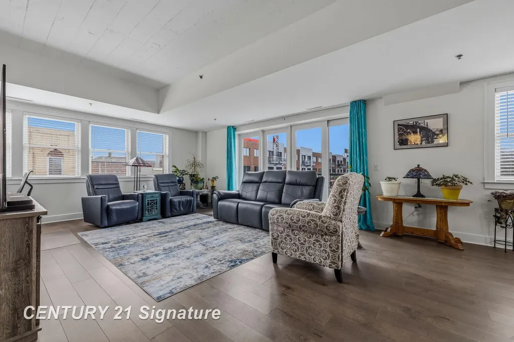 225 Jennison Place Bay City City MI 48708
