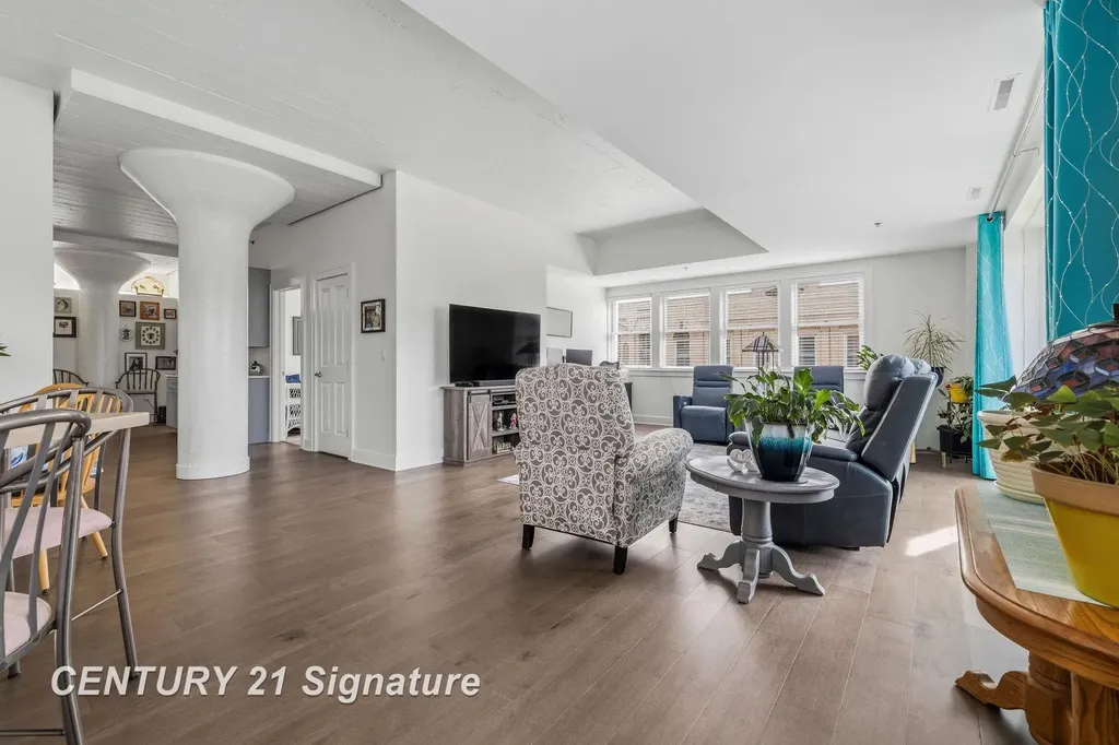 225 Jennison Place Bay City City MI 48708