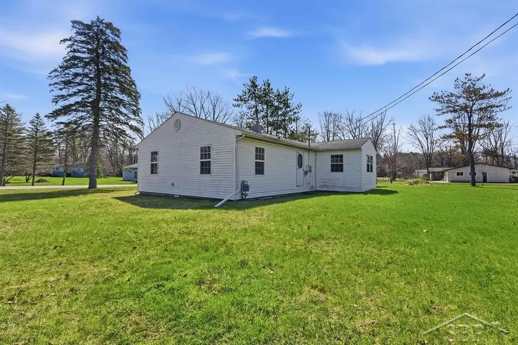 60 S Birchcrest Drive Homer Township MI 48640