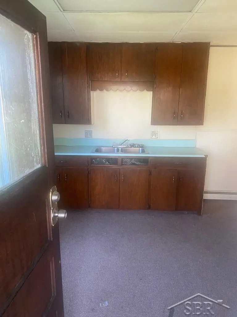 802 S Woodbridge Street Saginaw City MI 48602