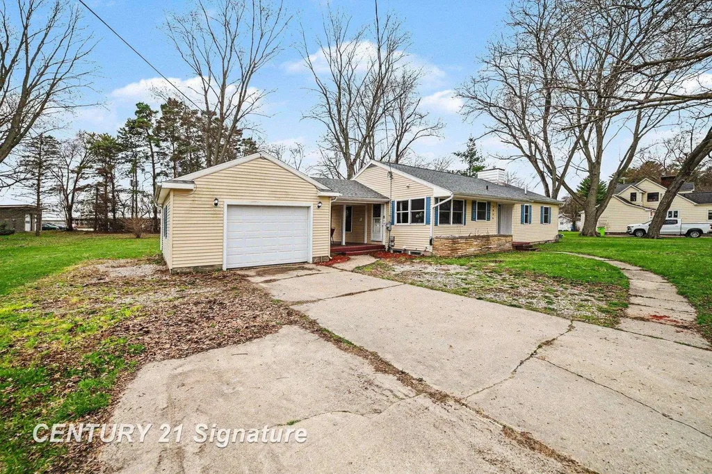 3036 E Miller Road Midland Charter Township MI 48640
