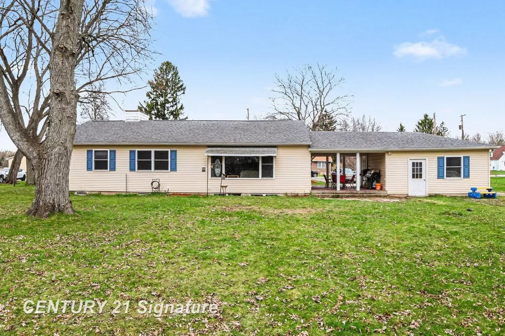 3036 E Miller Road Midland Charter Township MI 48640