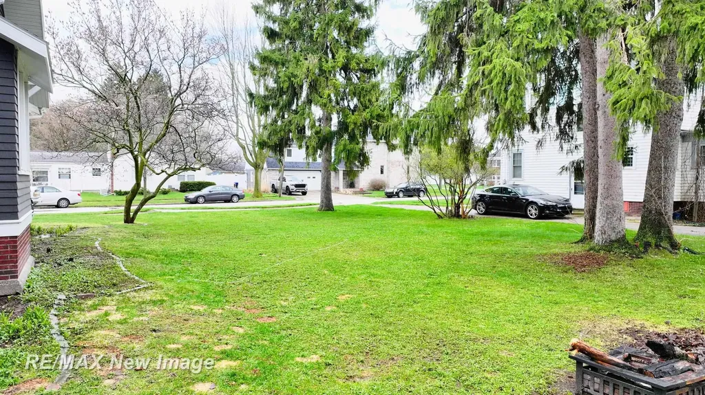 509 Hill Street Bay City City MI 48708