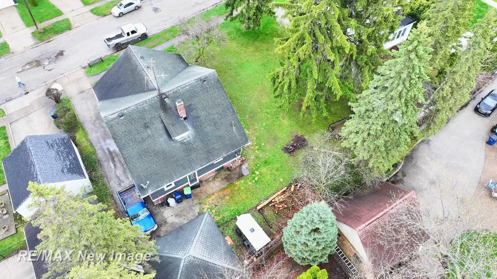 509 Hill Street Bay City City MI 48708