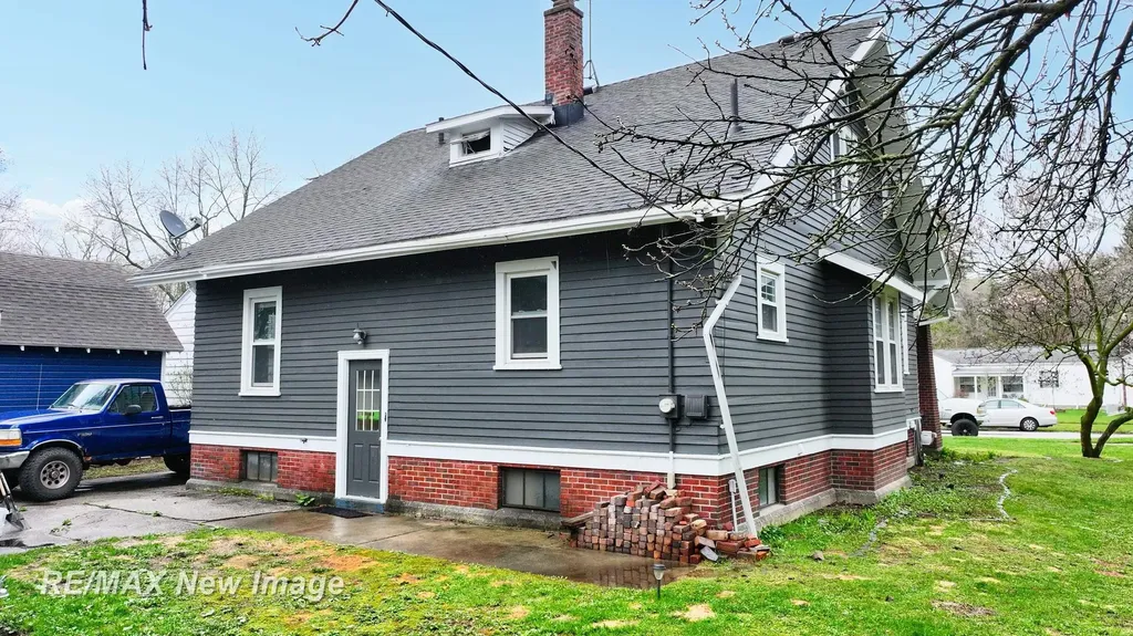 509 Hill Street Bay City City MI 48708