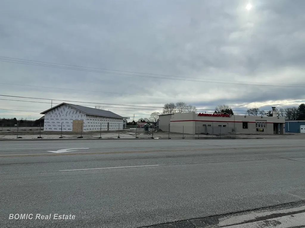 12041 Dixie Highway Birch Run Township MI 48415