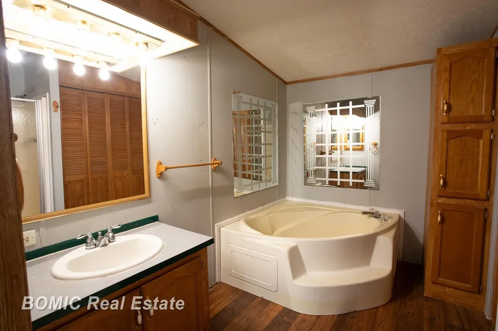 4562 Hanes Road Vassar Township MI 48768