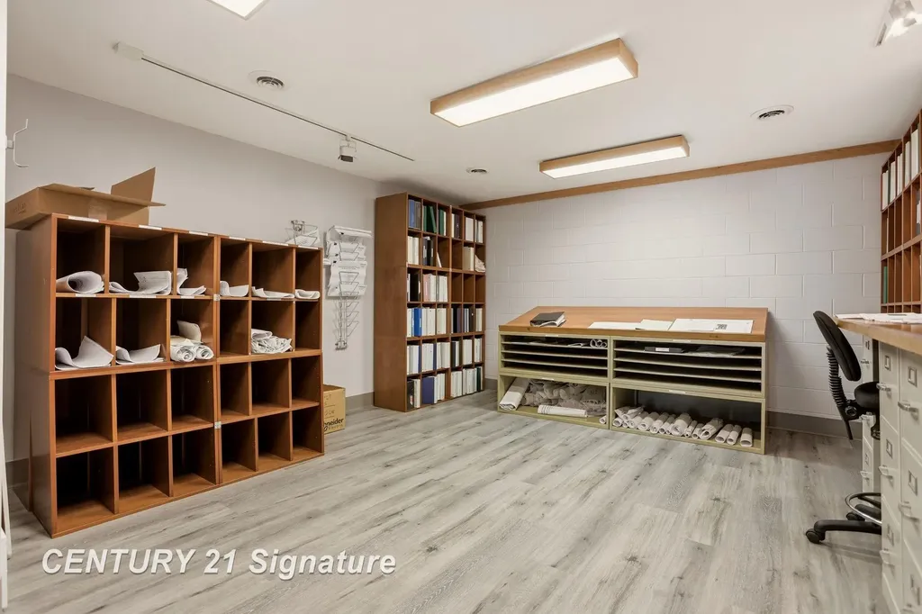 3167 Enterprise Drive Saginaw Charter Township MI 48603