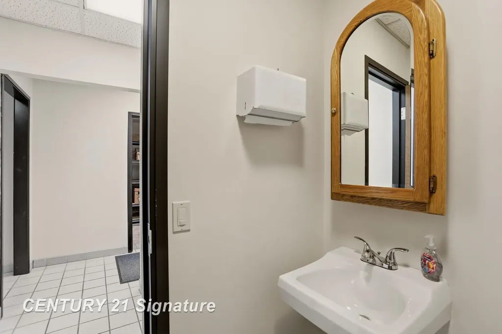 3167 Enterprise Drive Saginaw Charter Township MI 48603