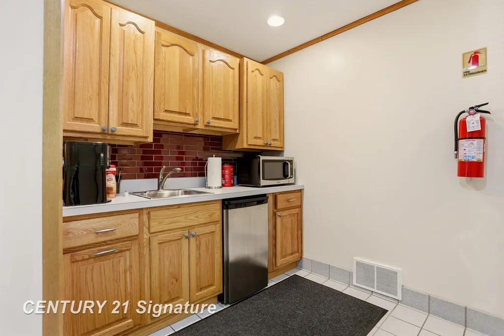 3167 Enterprise Drive Saginaw Charter Township MI 48603