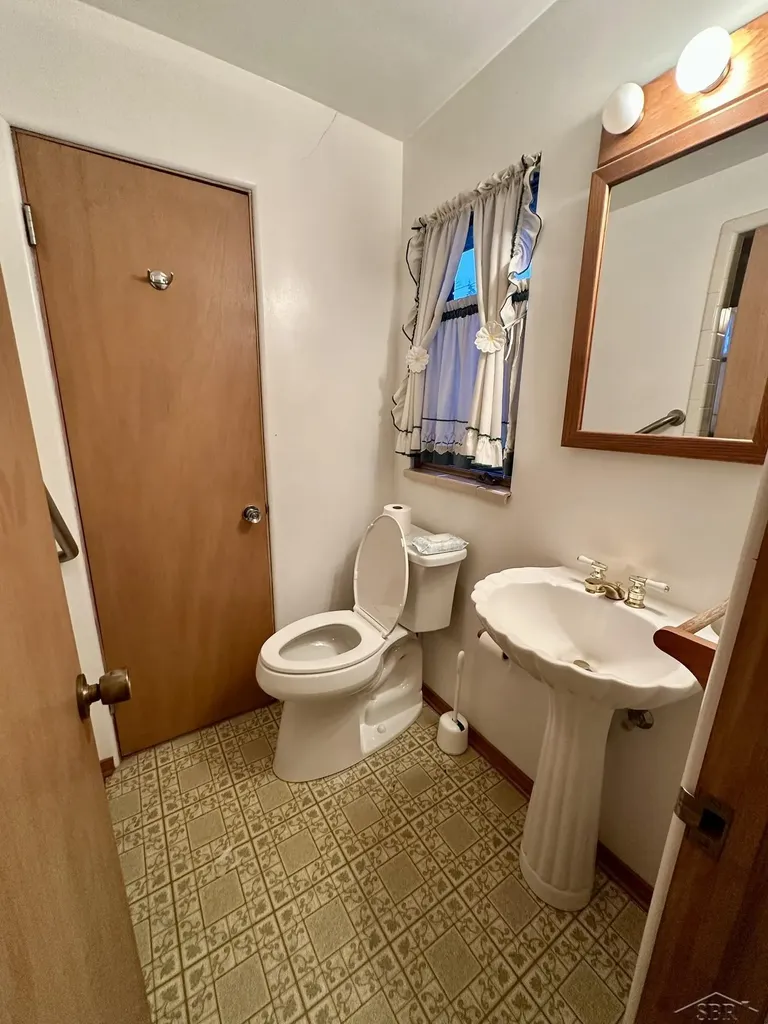 76 Cedar Drive Hampton Charter Township MI 48708