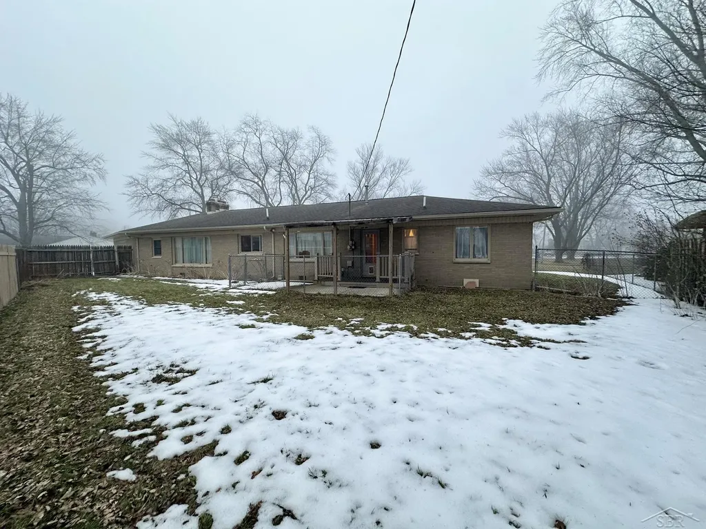 76 Cedar Drive Hampton Charter Township MI 48708