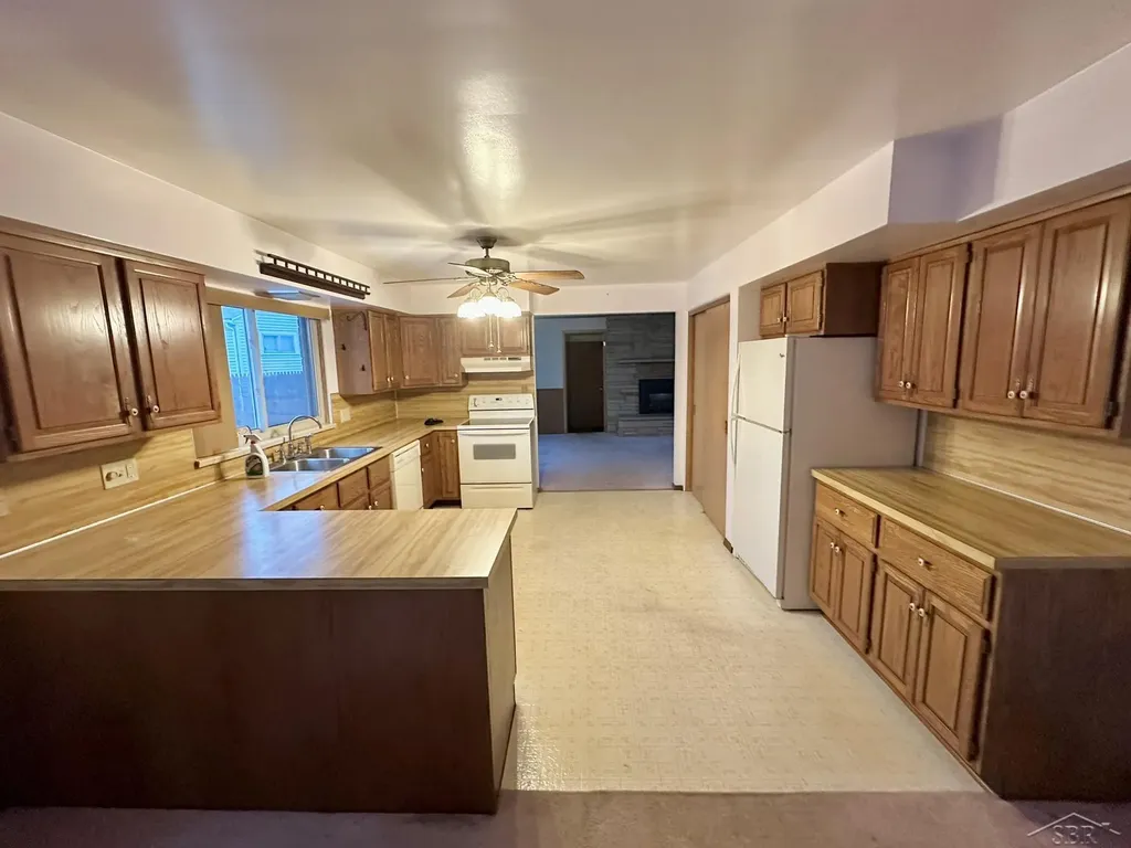 76 Cedar Drive Hampton Charter Township MI 48708