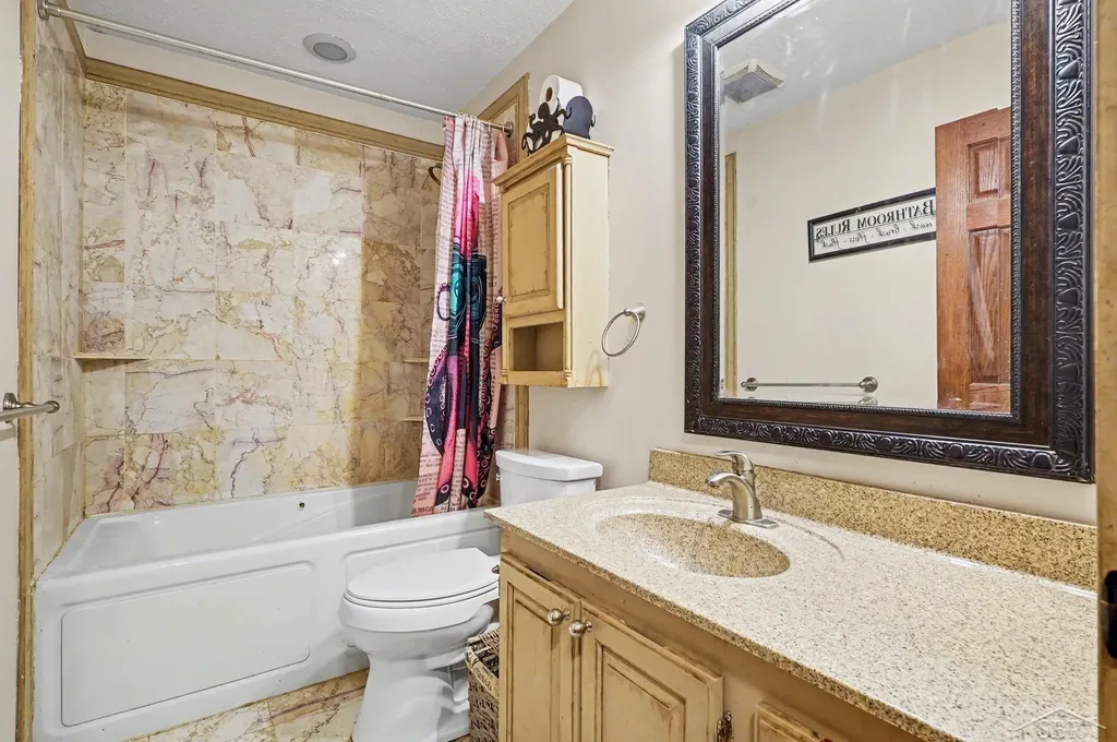 8501 S Raucholz Road St. Charles Village MI 48655