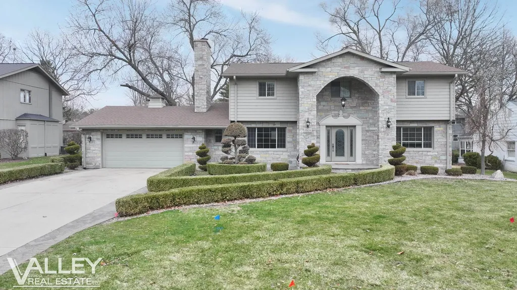 5320 N Nottingham Drive Saginaw Charter Township MI 48603