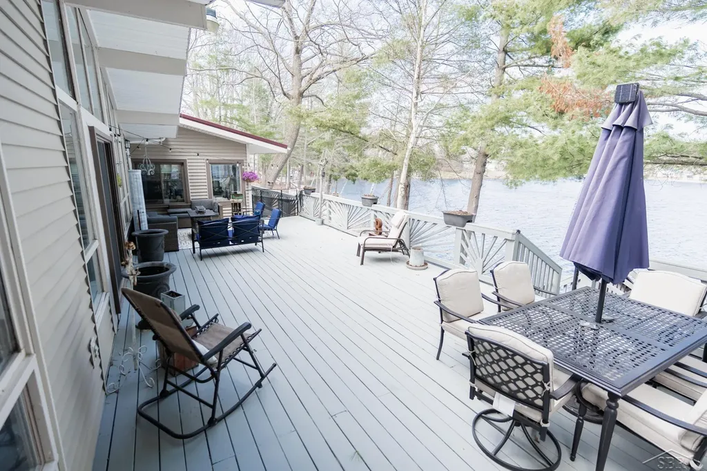 7841 Peninsular Drive Grant Township MI 48622