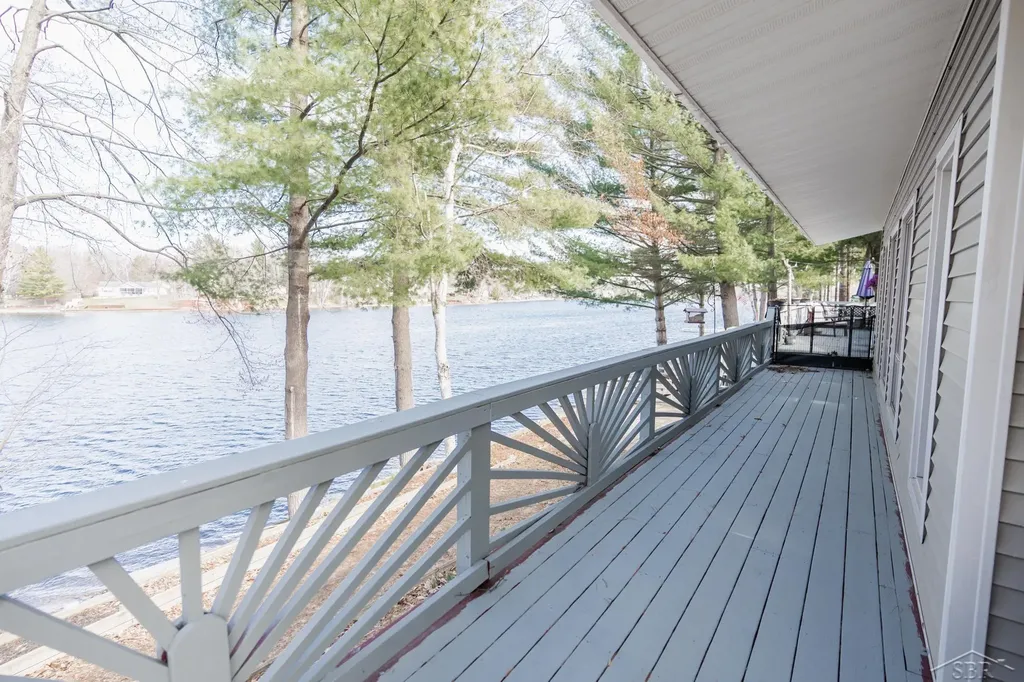 7841 Peninsular Drive Grant Township MI 48622