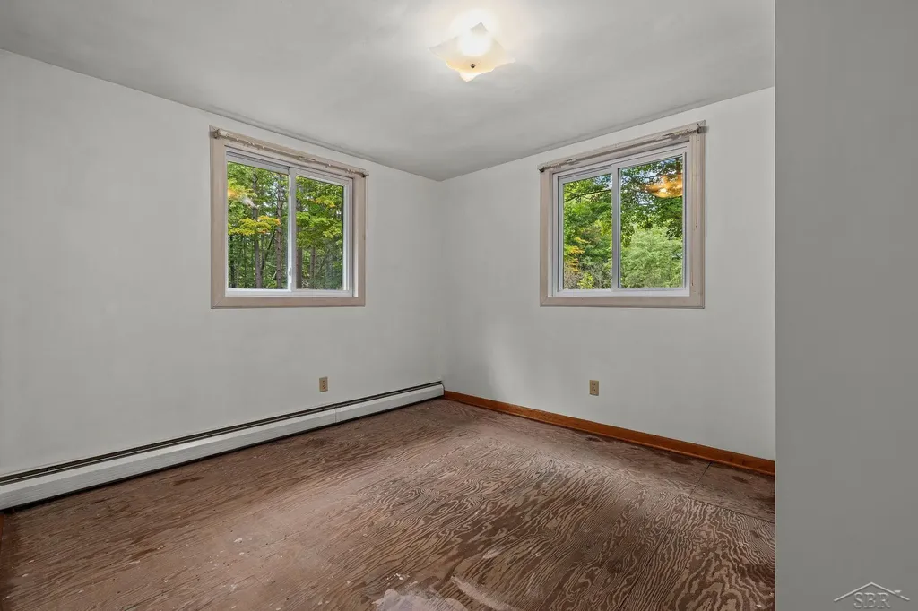 20686 Lakola Road Burdell Township MI 49688