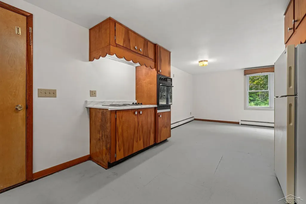 20686 Lakola Road Burdell Township MI 49688
