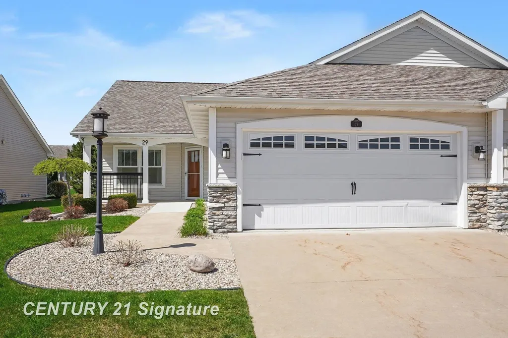 29 Tuscany Circle Saginaw Charter Township MI 48603