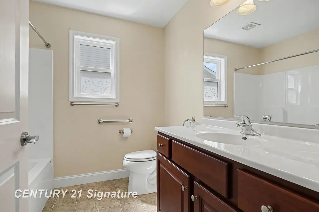 29 Tuscany Circle Saginaw Charter Township MI 48603