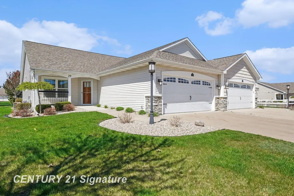 29 Tuscany Circle Saginaw Charter Township MI 48603