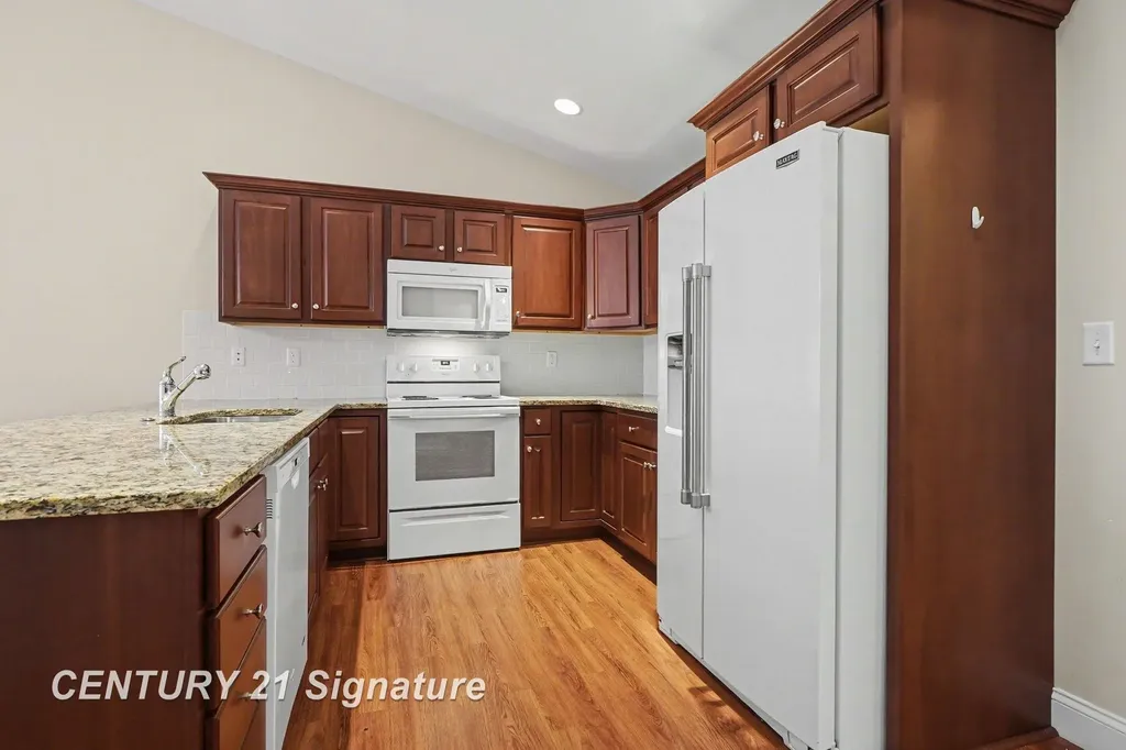 29 Tuscany Circle Saginaw Charter Township MI 48603