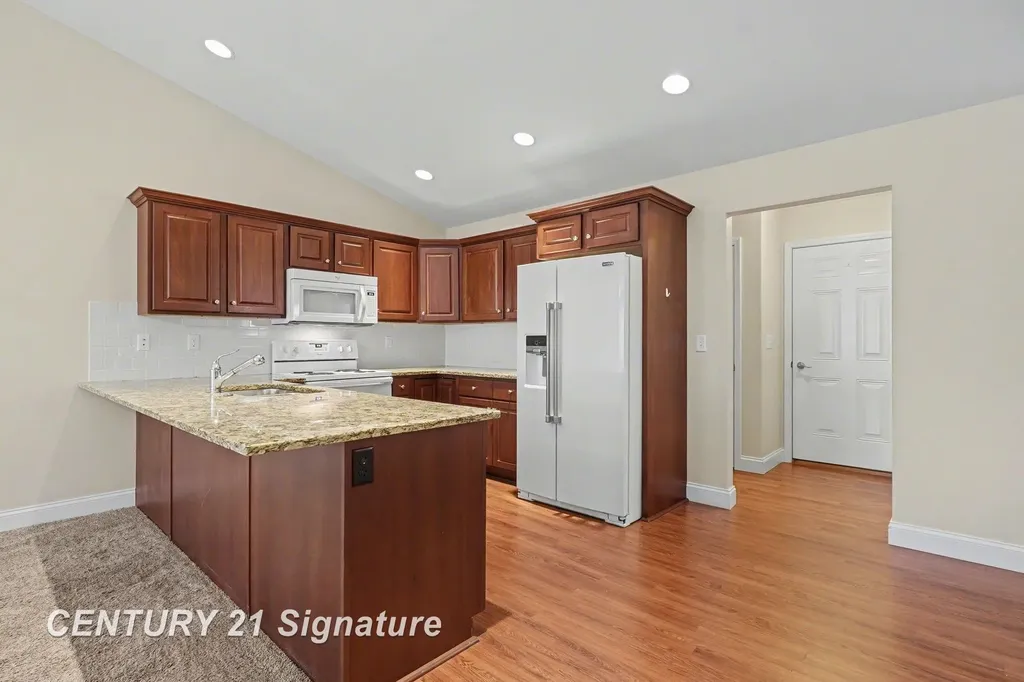 29 Tuscany Circle Saginaw Charter Township MI 48603