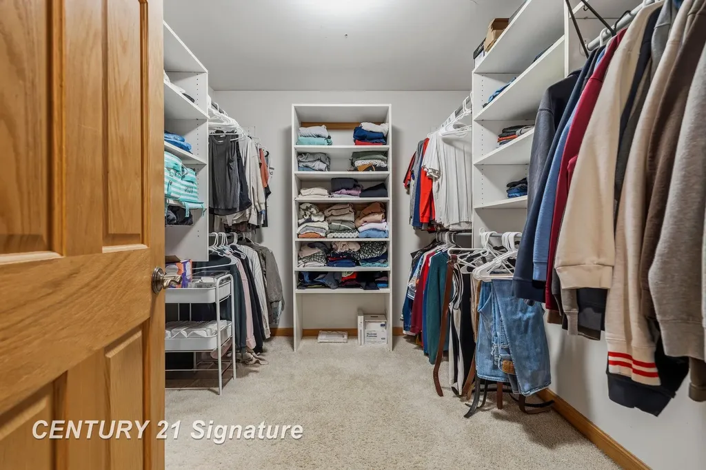 8201 Moll Lane Tittabawassee Township MI 48623