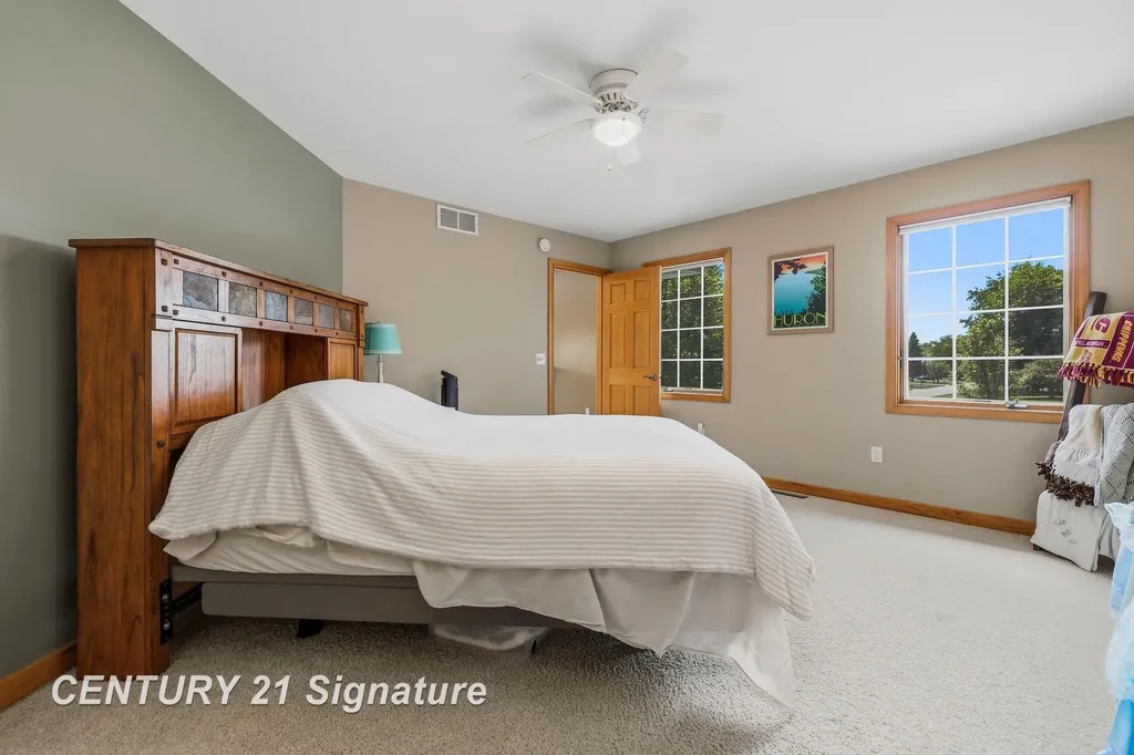 8201 Moll Lane Tittabawassee Township MI 48623