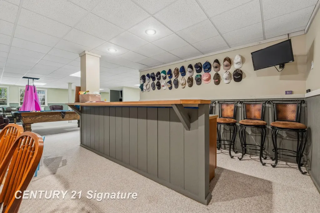 8201 Moll Lane Tittabawassee Township MI 48623