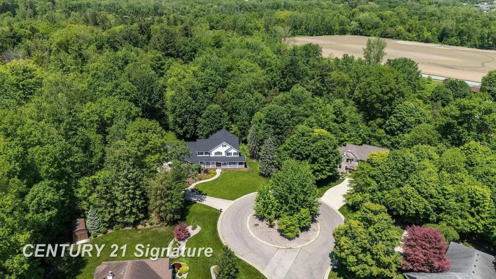 8201 Moll Lane Tittabawassee Township MI 48623