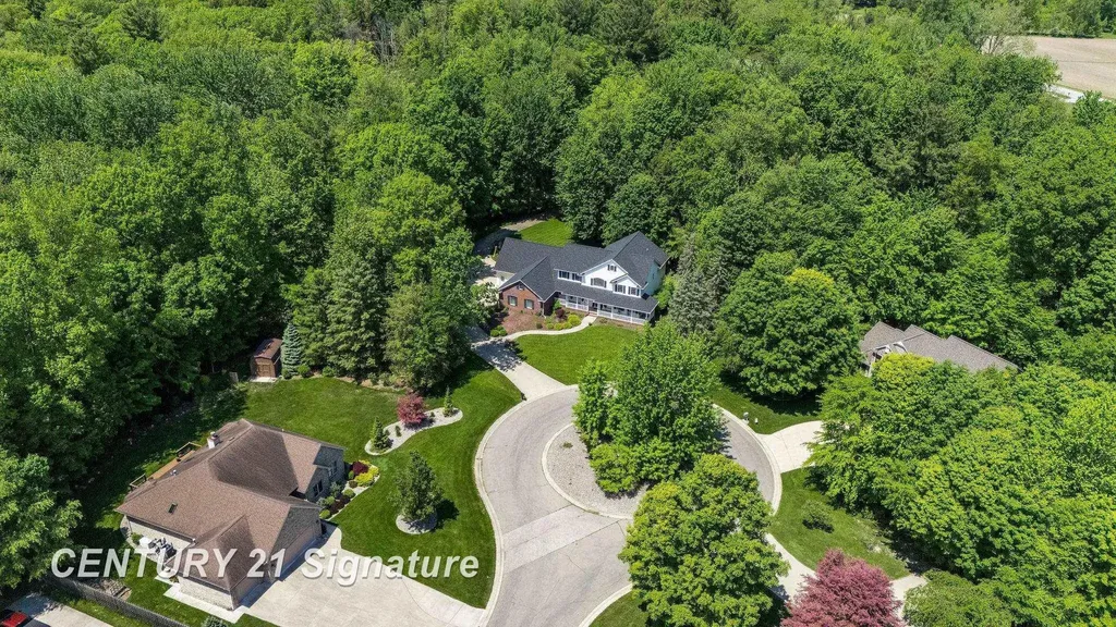 8201 Moll Lane Tittabawassee Township MI 48623