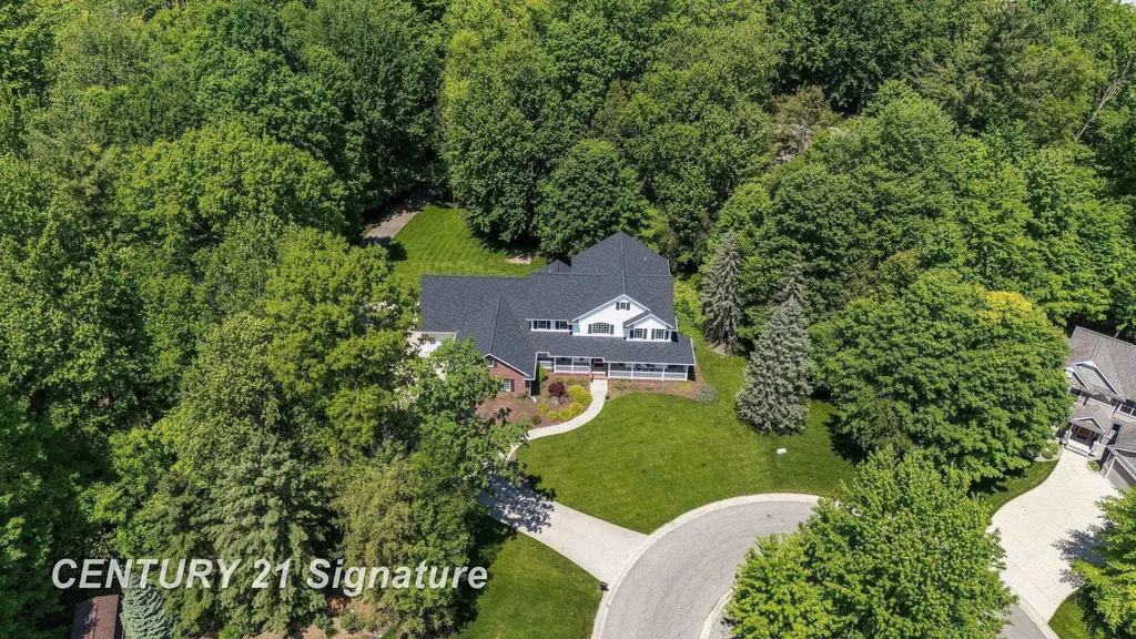 8201 Moll Lane Tittabawassee Township MI 48623