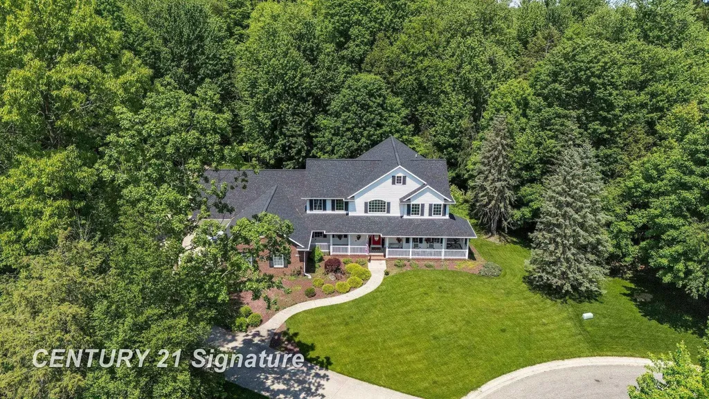 8201 Moll Lane Tittabawassee Township MI 48623
