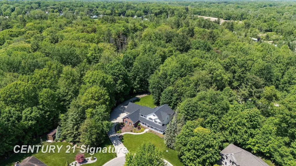 8201 Moll Lane Tittabawassee Township MI 48623