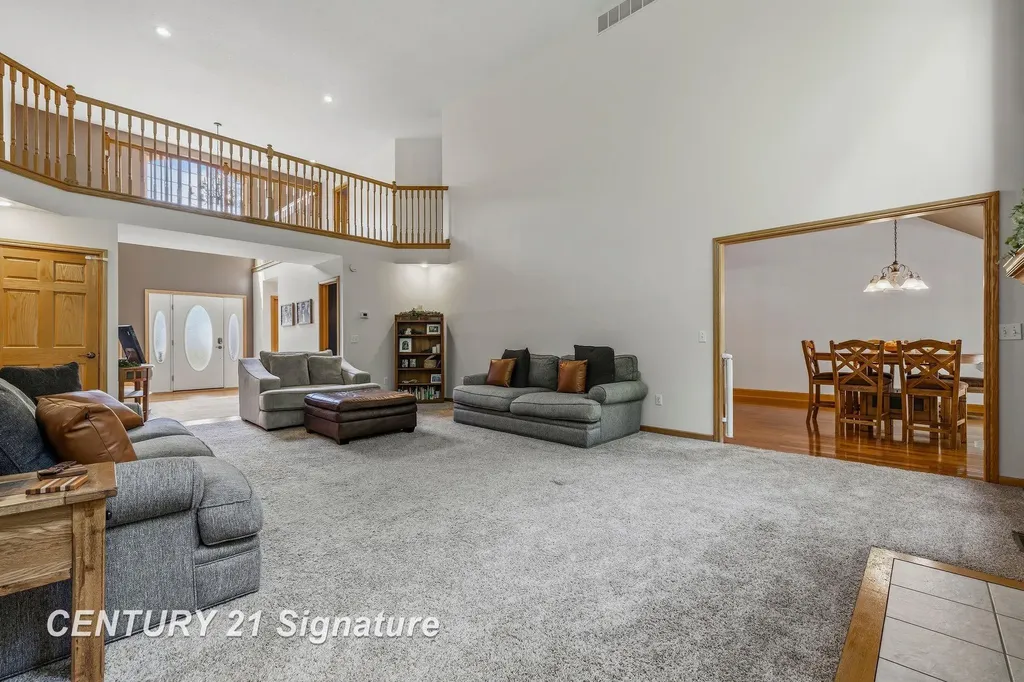 8201 Moll Lane Tittabawassee Township MI 48623