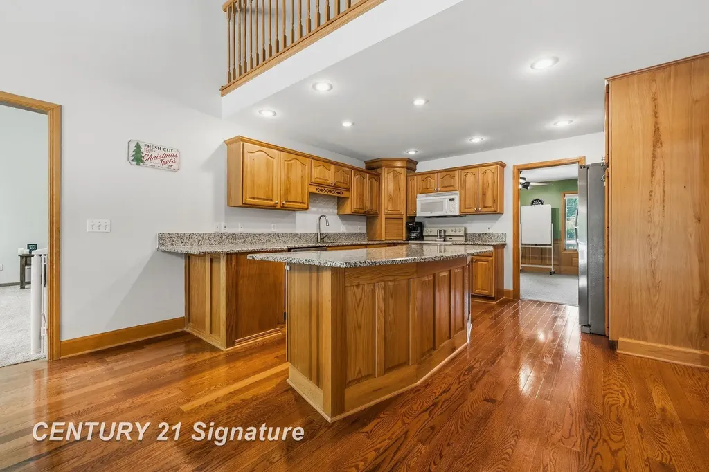 8201 Moll Lane Tittabawassee Township MI 48623