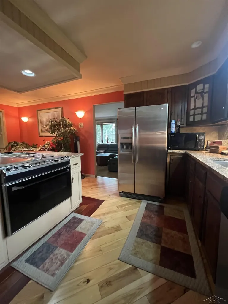 4197 Scarlet Oak Drive Saginaw Charter Township MI 48603
